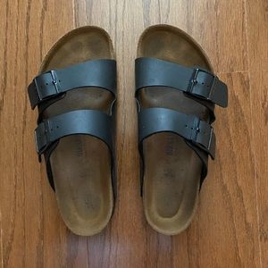 Women’s Arizona Black Birkenstocks